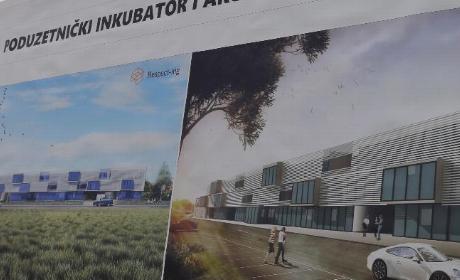 Svečanost polaganja kamena temeljca projekta Poduzetnički inkubator i akcelerator Antunovac KK.03.1.2.01.0012